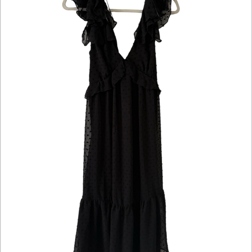 Chic Black Backless Dress with Ruffle Detail